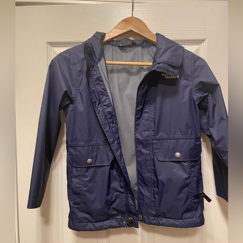 North face jacket, size XS-6, EUC, has hood, pockets, dry vent